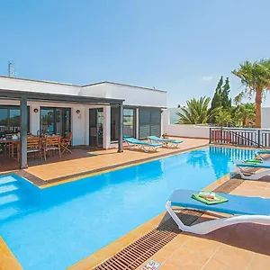 https://maria.puertodelcarmen-hotels.org